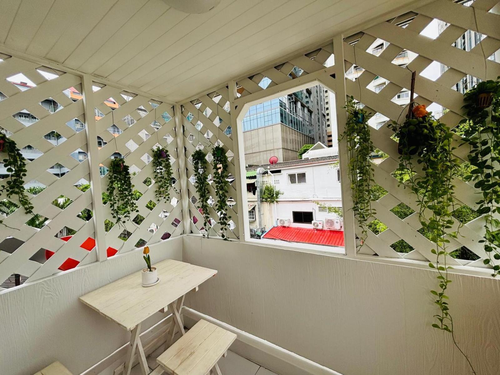 Reehouse@Soi Cowboy/Asoke Bts Hotell Bangkok Exteriör bild
