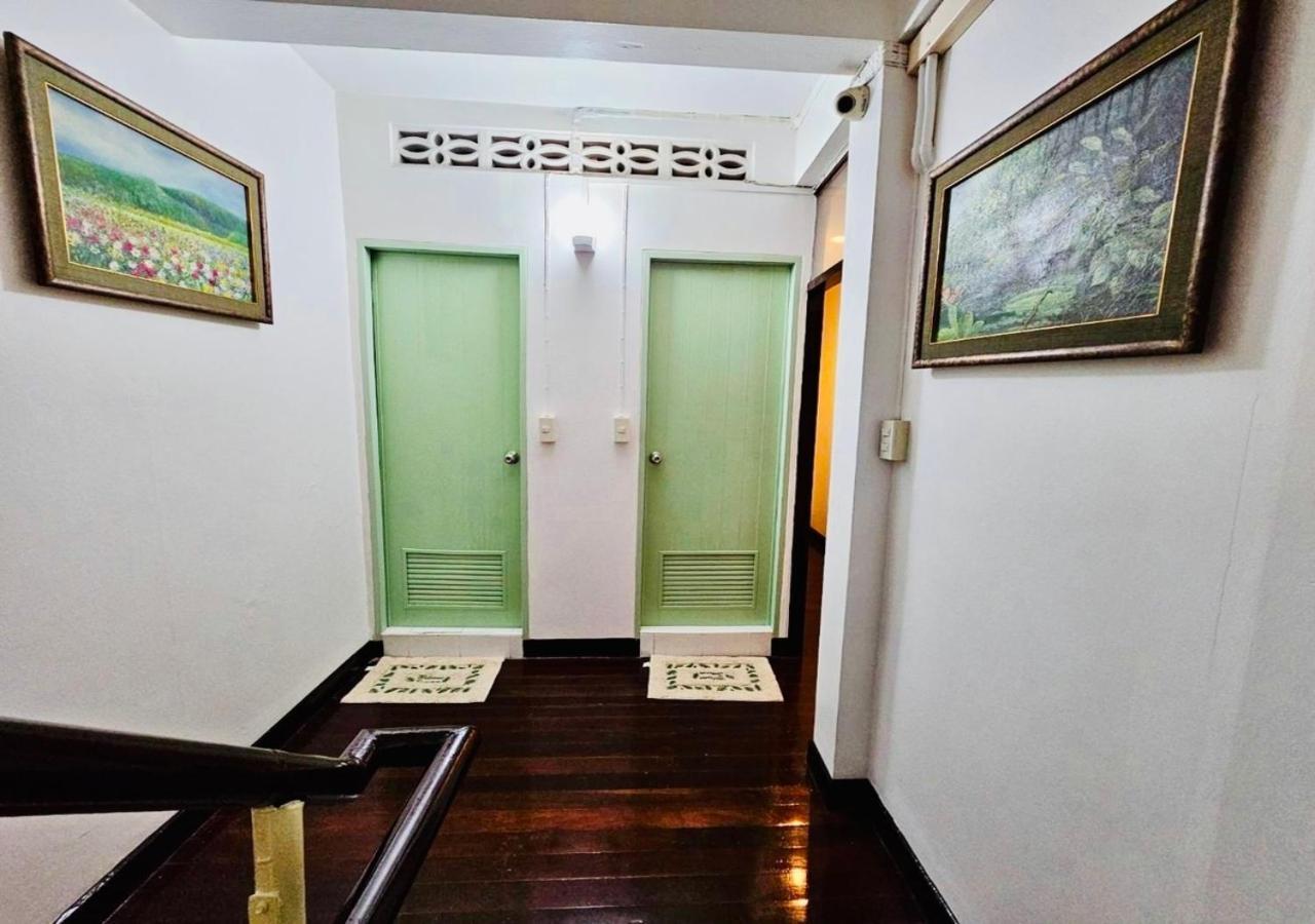 Reehouse@Soi Cowboy/Asoke Bts Hotell Bangkok Exteriör bild