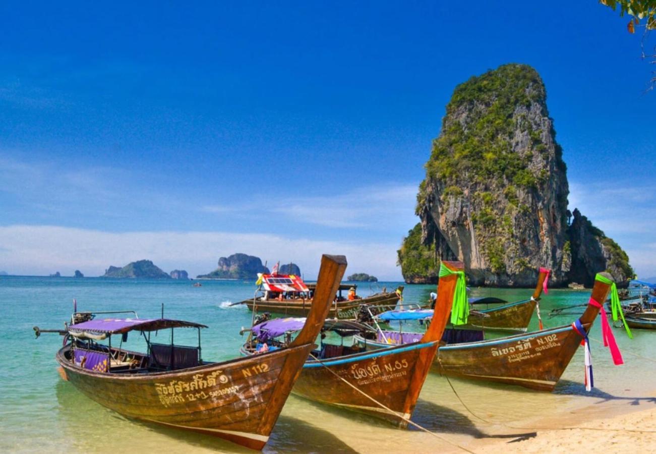 Reehouse@Soi Cowboy/Asoke Bts Hotell Bangkok Exteriör bild